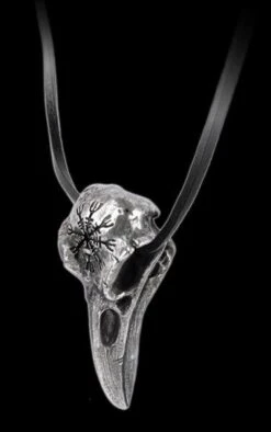 Alchemy Helm Of Awe Ravenskull Pendant — Inacoma