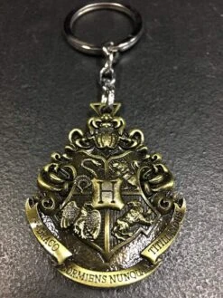 Harry Potter - Hogwarts Logo Metal Keyring — Inacoma