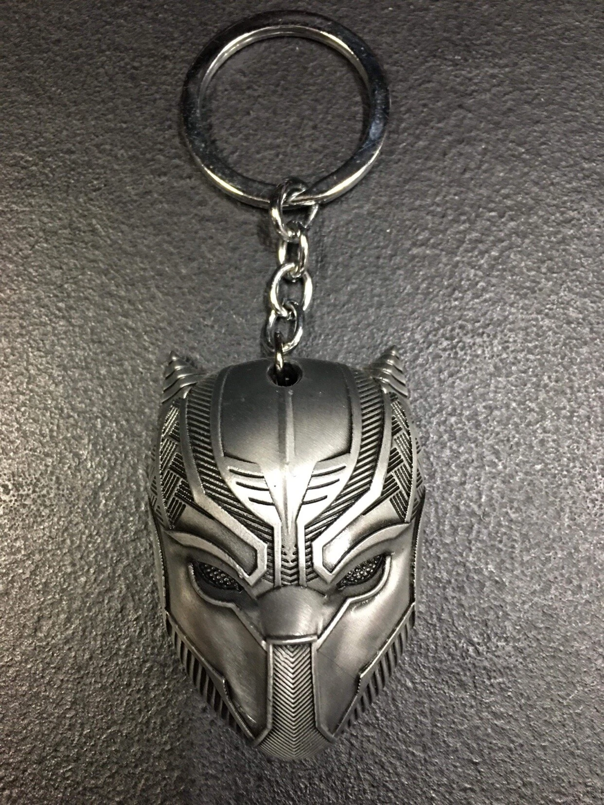 Black Panther - Mask Keyring — Inacoma 4 Black Panther - Mask Keyring — Inacoma - Image 2