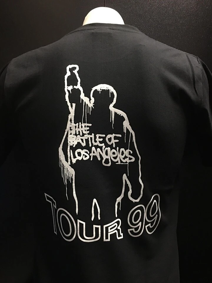 RAGE AGAINST THE MACHINE - BATTLE OF LOS ANGELES TOUR 99 T SHIRT — Inacoma 4 RAGE AGAINST THE MACHINE - BATTLE OF LOS ANGELES TOUR 99 T SHIRT — Inacoma - Image 2