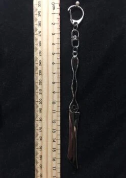 Tokyo Ghoul - Sword Keyring — Inacoma -Inacoma Stores B31DD46D F1D3 40B4 B22B 137E37BD48A7