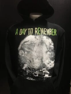 A DAY TO REMEMBER - BRING THE NOISE HOODIE — Inacoma