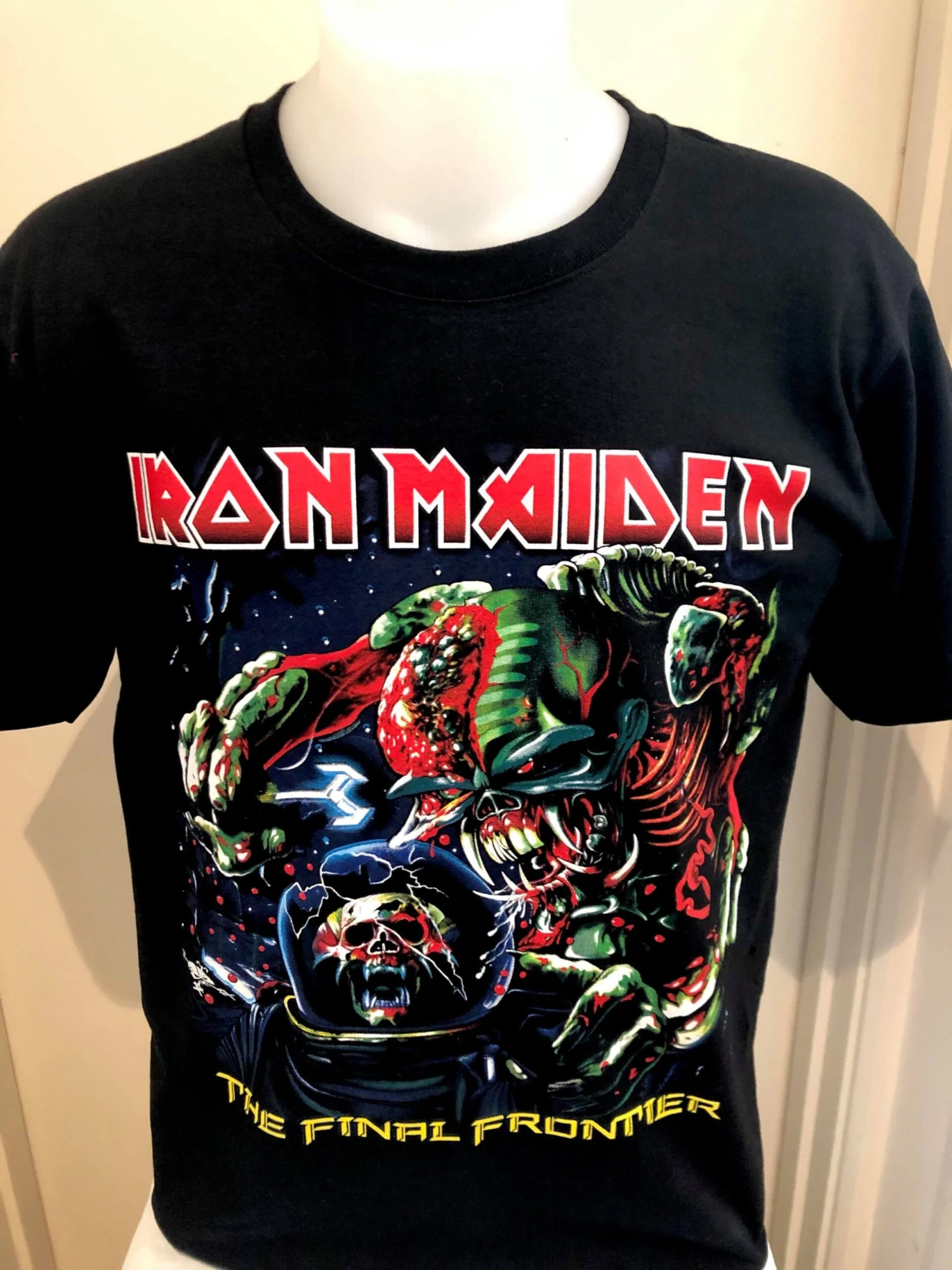 IRON MAIDEN - THE FINAL FRONTIER T SHIRT — Inacoma 3 IRON MAIDEN - THE FINAL FRONTIER T SHIRT — Inacoma
