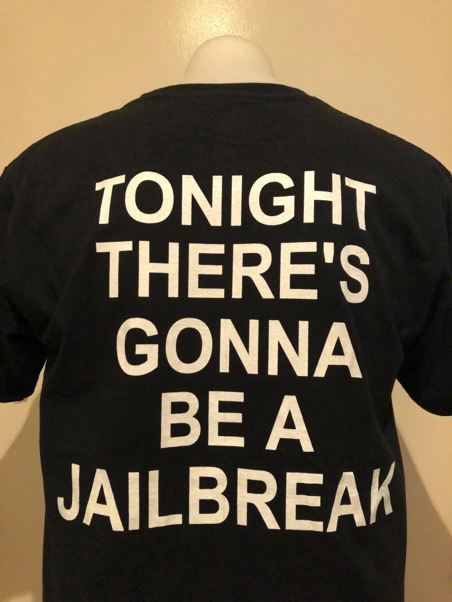 THIN LIZZY - TONIGHT THERE'S IS GONNA BE A JAILBREAK — Inacoma 4 THIN LIZZY - TONIGHT THERE'S IS GONNA BE A JAILBREAK — Inacoma - Image 2